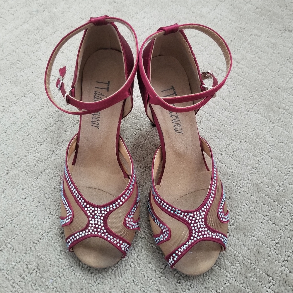 Salsa shoes